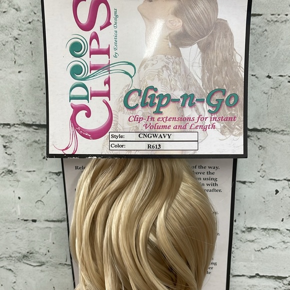 Estetica clip n go 18” voluminous wavy extensions #613 🆕 - Picture 2 of 4